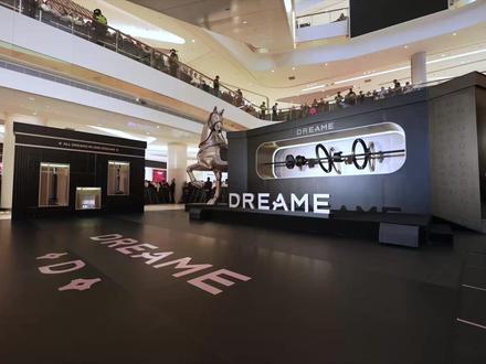 张凌赫空降!引爆追觅苏州中心超级体验店开幕盛典
追觅苏州中心超级体验店开幕盛典圆满结束💥
人潮涌动,全场欢呼!
从科技体验到心跳同频💓
沉浸式回顾与@张凌赫 在一起的每一秒名场面📸
心跳狙击,高能定格!
与追觅 @张凌赫 一起,让热爱继续🔥
#追觅新年马力全开 #追觅新年赫你相伴 #张凌赫追觅品牌代言人 #追觅 #张凌赫