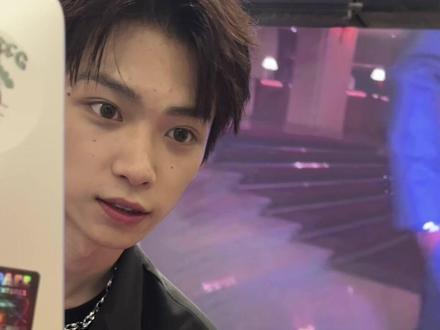 当年的一句:拍这个吧,这个帅!留到相册至今#梓渝 #帅哥 #武汉BF