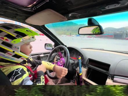 小喵喵漂移比赛单走车内外视频