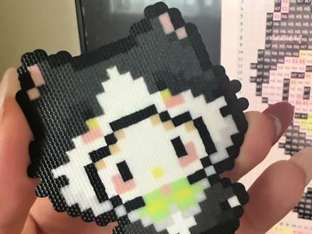 摇尾巴的小猫拼豆冰箱贴我看看谁还不会做!#拼豆 #儿童手工胶 #拼豆冰箱贴 #拼豆图纸 #拼豆教程