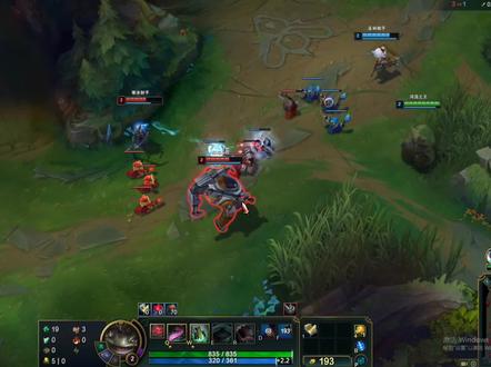 卢本伟的封印有点松动了啊,带着口罩出镜了