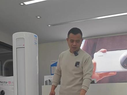 这样一台空调适合您家的客厅吗?欢迎留言讨论。