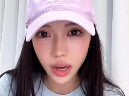 《她妈妈今天没来》🍐 闺蜜平时偶像包袱重得很,结果最脆弱的时候被人偶遇了哈哈哈哈哈
#韩国证件照 #小伊芙eve #叶泽雪梨 @这里是叶泽 @雪什么梨啊 @小伊芙eve