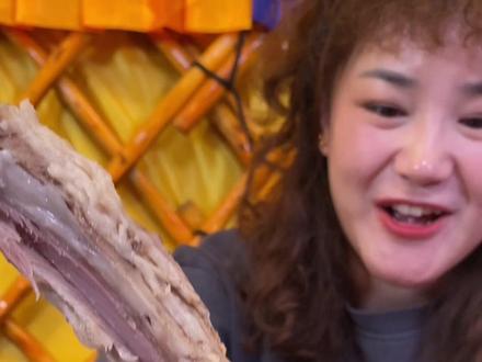 牧民日常生活中的主要食物就是牛羊肉和牛奶#羊肉 #手把肉