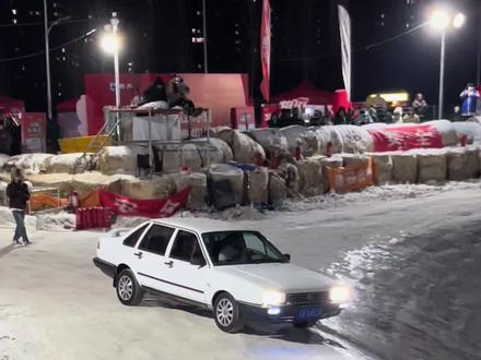 大众桑塔纳好称板桑,挑战冰锅。#长春第一冰锅 #刷冰锅 #挑战冰锅