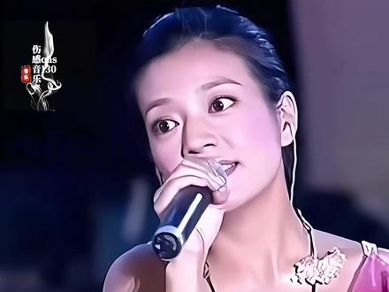 小燕子唱歌太好听了吧,这首《活个明白》唱出了多少人的心声#歌词句句入心 #音乐#星光音乐屋#活个明白