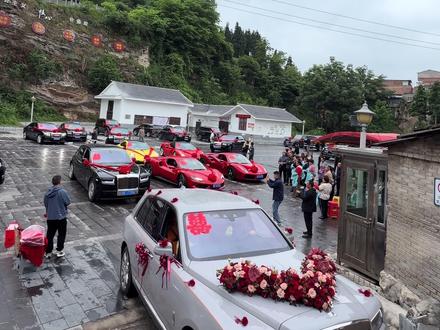 祝福卡妈和璐璐新婚快乐🎉#浪漫不迟到婚车准时到 #婚庆车队 #接亲