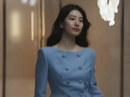 当有钱了会怎么冬季穿衣服,富婆穿了各种小香风#财阀千金穿搭 #安娜裴秀智穿搭