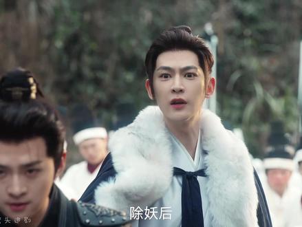 夏侯澹和夏侯泊终于迎来了终极一战,兵败的夏侯澹为庾晚音留好了后路,可他却成为了端王的阶下囚,端王打算扶持太子这个傀儡成为摄政王#网剧成何体统#王楚然 #丞磊 #成何体统CP越品越好嗑