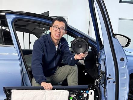 奇瑞艾瑞泽8门内饰材料怎么样?扬声器是品牌的么?拆了就知道了#一起在星图聊汽车 #艾瑞泽8 #说车聊车 #奇瑞 @巨量星图小助手