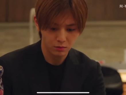 我要把这个片段的32珍藏!!太甜了太甜了!!我整个是在屏幕前和32一起尖叫了!!#献给国王的无名指 #山田凉介 #桥本环奈 #heysayjump