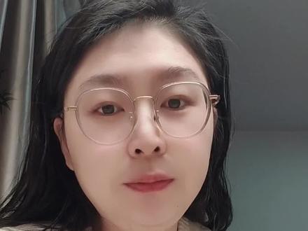 三年级下册语文第二单元第六课《会摇尾巴的狼》 三年级下册语文第二单元新增课文《会摇尾巴的狼》来了!这篇寓言是本学期教材重磅新增篇目,大家认真听,做好笔记!#三年级下册语文 #三年级下册语文第二单元 #会摇尾巴的狼 #学霸秘籍 #家长课堂 @抖音小助手 @DOU+小助手