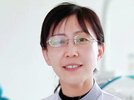 一张嘴就疼,耳前咔咔响,这是怎么回事呢?#dou来说健康 #咬肌疼痛一张嘴就疼是怎么回事 #张嘴就疼 #医学科普