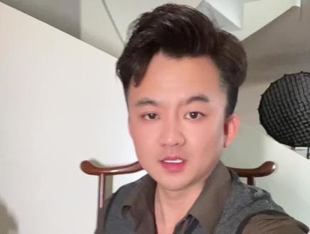 高盛预判黄金涨至5400 关注云煊看黄金走势#高盛:金价或缓慢攀升至5400美元 @小云煊 #云煊 #男士穿搭 #生活美学