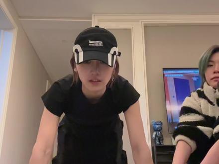 平板支撑手势舞🔥 #手势舞 #平板支撑 #力竭 #抽象 #看到最后才是亮点