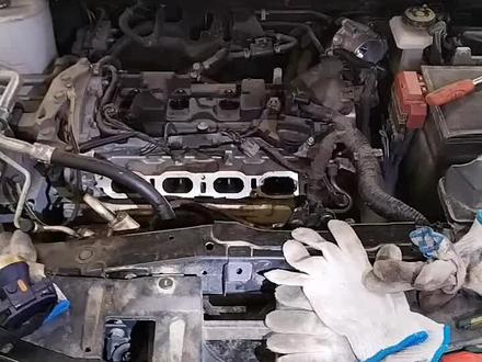 尼桑逍客防侧滑灯和发动机故障灯同时亮加不起油门开始盘它#专业的事情交给专业人去做