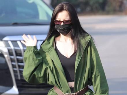 走路劲劲的…#虞书欣