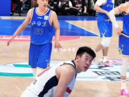 广东队3消息:北控想要杜润旺,徐杰离开国家队,区俊炫毛遂自荐 #CBA #广东宏远 #广东男篮 #杜润旺 #徐杰 #CBA休赛期