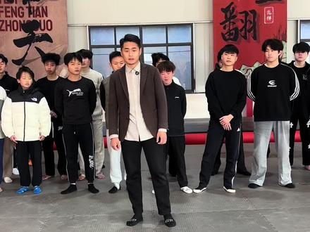 简单好学、使用好练。