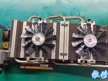 一张R9 290,客户描述使用过程中会有花屏,闪屏,黑屏的情况。经过老宋一番维修,到最后发现是核心问题。#电子技术 #数码科技 #电脑 #显卡维修 #芯片级维修 #电脑维修 #显卡维修现场 #显卡 #维修 余幼时家贫,但仍不知上进,贪玩误学,缺乏志向,偶寄情于山水之间,纵情于男欢女爱。蹉跎人生三十有余,回忆年少,初读《送东阳马生序》,只觉晦涩难懂,不知其意。今观文,悲凉之感油然而生,逐尝人生之艰苦,才懂其意,多年八方某业,东奔西跑。再回首,已过而立之年,尚未娶妻生子,不禁潸然泪下,奈何花有重开日,人无再少年,再踏故土,顿感悔恨。初读是文章,再阅已是人生,不免心中几分自怜。