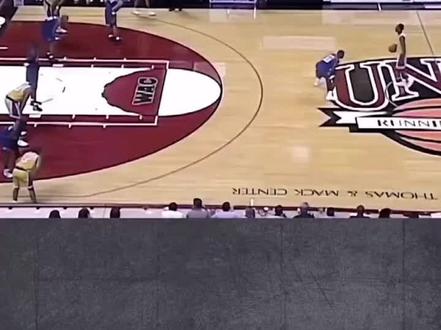 科比19岁隔扣本华莱士##科比科比