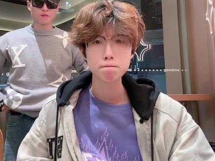 你愿意做我的粉丝吗?#小神哥 #小神哥太难了 #小神哥为了粉丝