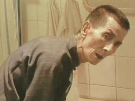 #悬疑 #科普 《慢性呕吐折磨室》到底是一部怎样的影片