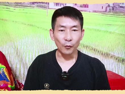 农民再闹,迟早会毁了农民,这不是在危言耸听#中视频伙伴计划 #农民 #百姓关心的话题 #社会百态 #农闹