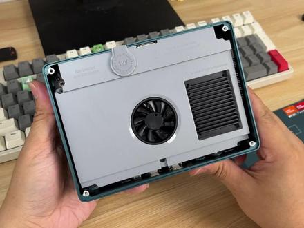 AMD7840HS处理器,双USB4.0+双SSD卡槽,零刻GTR7迷你主机开箱 #电脑 #好物分享