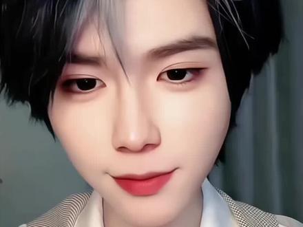 #何秋亊直播盛典线下路透 #何秋亊晚安吻 今日最新《晚安吻》合集~搞笑的三亚舞台彩排预制饭撒~主播一晚上跟粉丝对暗号N个小动作!超级可爱~😘,哈哈期待吧!何秋亊闪耀三亚!~#何秋亊 #何铮 #何铮小迷妹