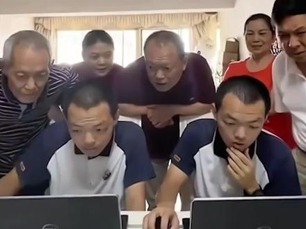 希望这是你高考查分时的样子#高考查分瞬间 #金榜题名