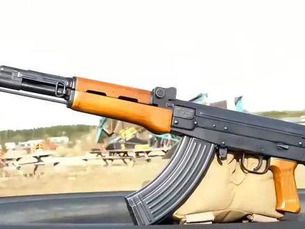 追踪八一杠冲锋枪淘汰去向