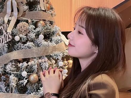 探店想拍全身照手足无措?来学这些半身照小技巧,张张出片~#拍照 #氛围感 #拍照姿势 #探店拍照 #飞亚达小可可