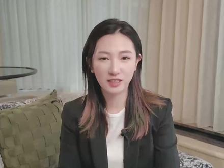 边努力边游戏!多重身份快速转换的高效能法则! 你是不是也觉得,老板、员工、父母、爱人、自己…这些角色每天都在抢夺你有限的24小时?是不是每天都感觉自己匆匆忙忙连滚带爬的?
时间贫穷,是当代人最大的焦虑之一,但破局的方法不是靠自己硬抗,而在于聪明地使用时间,——关键是让自己“爽到”高效。这背后离不开一套属于自己的支持系统。
作为多重身份的“职业玩家”,今天,我就给大家分享我的职场武器——OPPO Find N6,看看它是如何帮助我“一心多用”又游刃有余的!
#时间管理 #自我提升 #职场 #好物分享 #OPPOFindN6