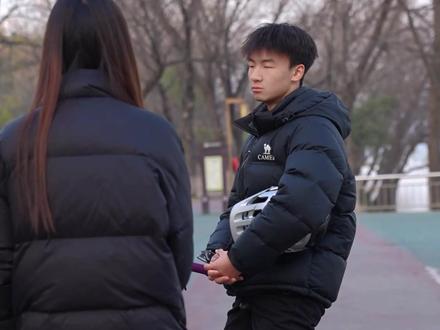 哪个小妹妹不会骑,手把手教学~ #三叶草自行车#山地车 #双轮驱动bike #女骑 #自行车