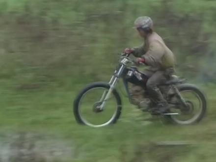 张雪用自己的“飞驰人生”刷爆全网,他率领的张雪机车凭什么一战封神?#全释硬科技 揭秘冠军赛车三大硬实力。(央视频号:我在现场)