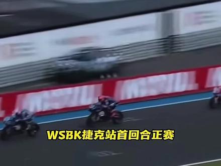 有创造一个奇迹,连夺四冠! #motogp世界冠军 #张雪#张雪800rr#张雪500