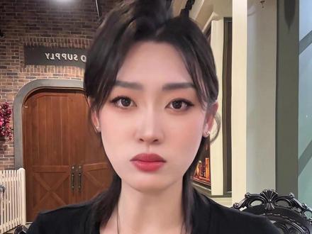 央视曝光,大牌化妆品烂脸? #化妆品 #烂脸 #热点新闻事件 #大牌美妆