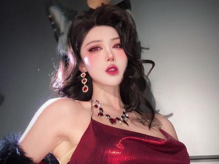 我只是摔倒了,又不是摔死了,你凭什么觉得我就站不起来了呀? #红太狼拟人#和平精英#和平百变精英