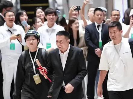 宋思明 原来你也这么老了#张嘉译#宋思明#蜗居#星光大赏