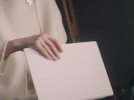 #科技好奇新 第12期,依托联想天禧生态为用户打造的联想锁屏软件,智能推荐技术让每一次点亮屏幕都拥有个性体验 #联想暑期特惠购