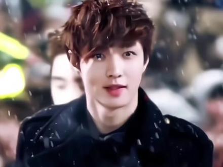 眼睛 永远亮亮的#张艺兴 #安利