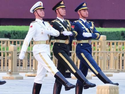 看到他们踢正步的时候,你心里是什么感觉?2026年5月7日降旗仪式#国旗护卫队 #天安门降旗仪式