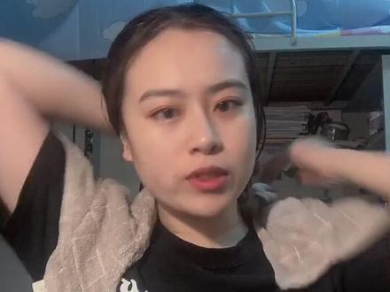 小胡在线课堂#毛巾裹头发方法 超简单