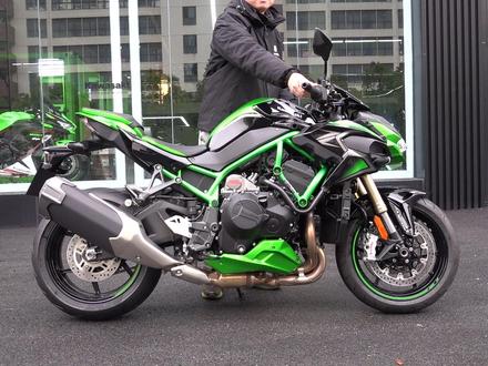 川崎机车声浪第二集,专业录音设备上传的原视频,建议戴耳机听,但要小心耳朵怀孕#ZH2 #机车 #kawasaki #川崎h2 #每个男人都有一个机车梦