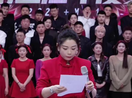 “ 爱播一出场就有包袱,太逗了哈哈哈哈哈哈,恭喜安安爸爸晋级!海浪大队大家长和散票大队辛苦啦~@FJ鹤美夫妇🌊HM🌊 ”#鹤美夫妇小黄飞 #鹤美小黄飞直播精彩回放 #飞家年度 #小黄飞 #直播录屏分享