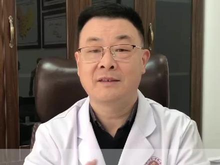 大家好,我是樊俊豪,深耕皮肤科临床工作 20 余年,始终专注于皮肤健康领域。今后我会在这里,持续分享实用、易懂的皮肤健康科普知识,不夸大效果、不误导大家,只讲真话、传干货。在此提醒各位:视频内容仅为科普参考,不能替代专业面诊,若有皮肤困扰,建议及时前往正规医院就诊咨询。
# 皮肤科医生 #科普达人 #皮肤健康科普 #真实科普不套路