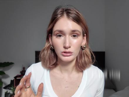 真的有效|我的经历,23岁从0️⃣到1️⃣0️⃣0️⃣教程 我真的很相信显化法则,邀请你们和我一起2026重启人生!今天提到的愿景板,也是我成功秘诀之一(谈不上成功,知足)。作为一个从2岁就没断过写日记,写计划的巨J人,算是终于拍到我认真感兴趣的视频了哈哈哈 下一期分享我是怎么计划我的一天,感情,学业,运动,打工一个不落下
#愿景板 #自律 #j人