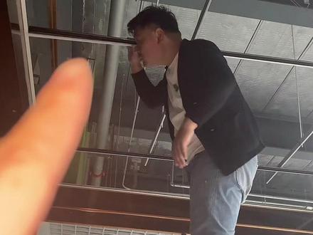 发光龙骨拆卸,蜂窝大板线性灯维修方便#蜂窝板吊顶 #同城装修 #源头工厂 #施工现场实拍 #郑州铝蜂窝板厂家