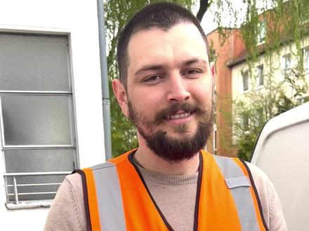 在德国当配送小哥,时薪竟逼近160元人民币(20欧元)?#外卖 #外卖小哥 #配送 #生鲜 #配送员 #打工人 #德国 #欧洲 #工资 #收入 #找工作